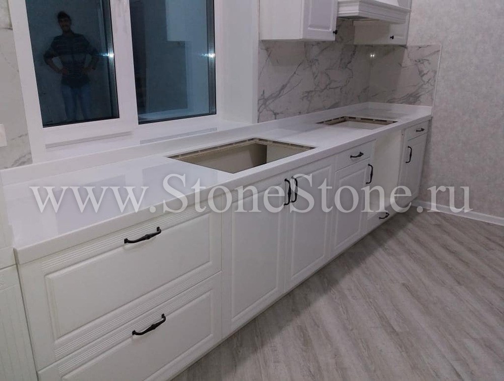 ������ ����� ���������� �� �������������� ����� Corian Light Ash � ������������